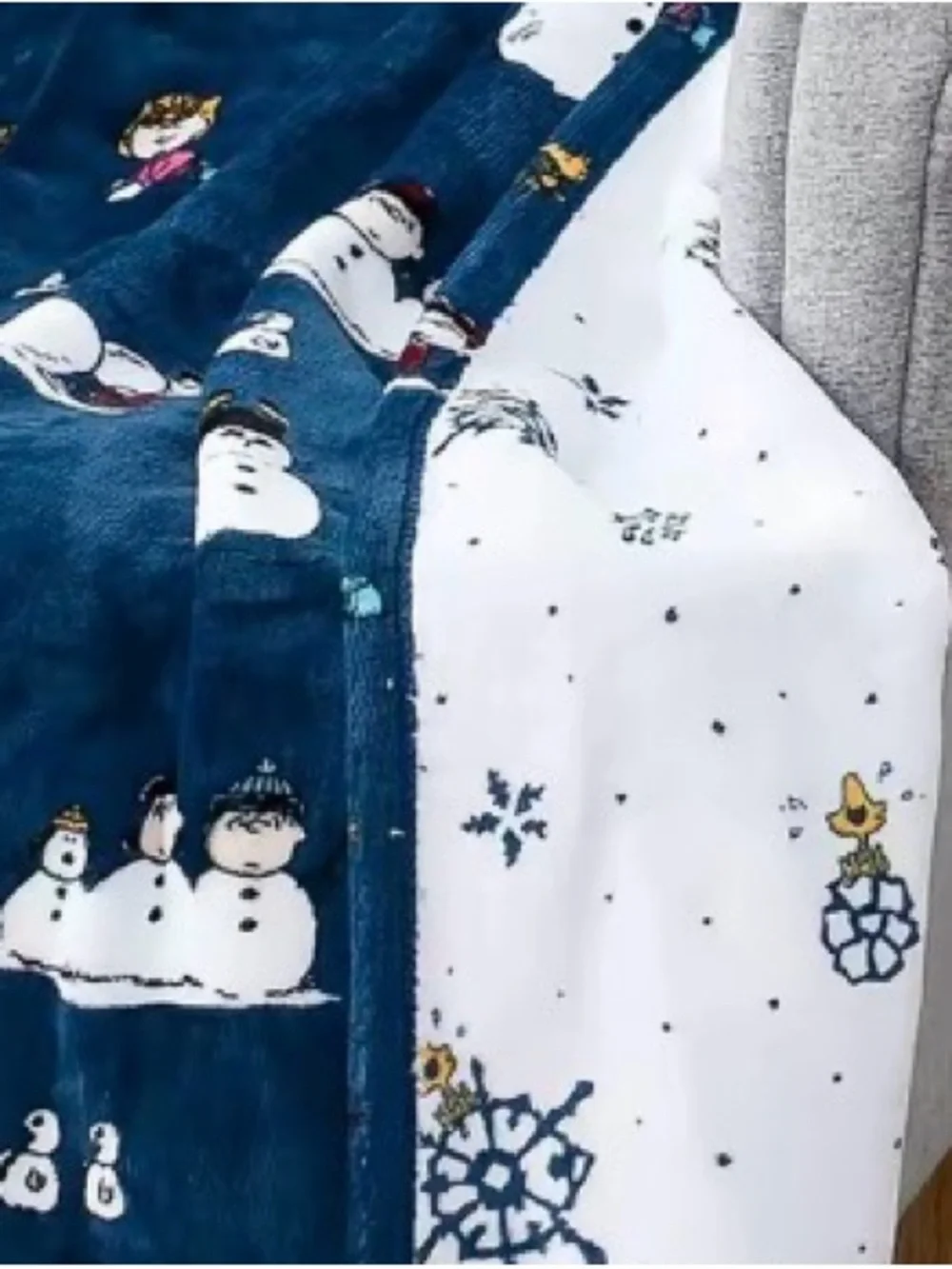 NEW Sealed Berkshire Peanuts Snoopy Blanket Build a Snowman Print Twin Throw